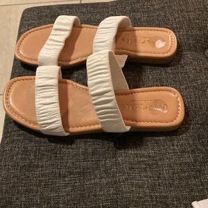 Mariella white leather Sandles